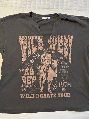 Maurices Black Graphic 'Wild West' Rodeo Tee with Pink Print XS